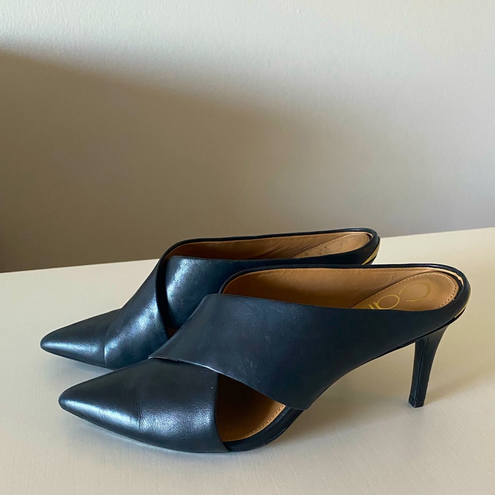 HEELED SANDALS